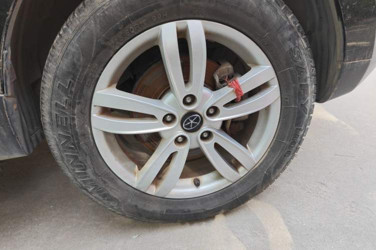 Used JAC Group Refine S5 2015 2.0L Manual Luxury Edition Right Front Wheel Hub