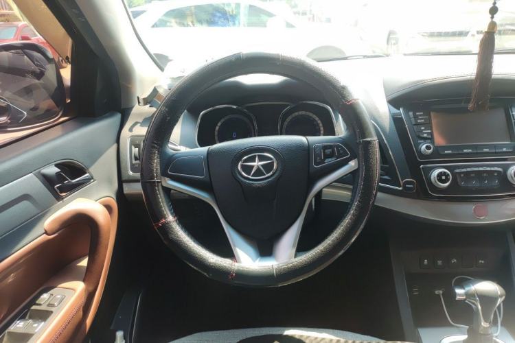 Used JAC Group Refine S5 2015 2.0T Automatic Luxury Edition Steering Wheel