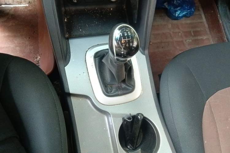 Used JAC Group Refine S5 2015 2.0L Manual Comfort Version Gear Lever