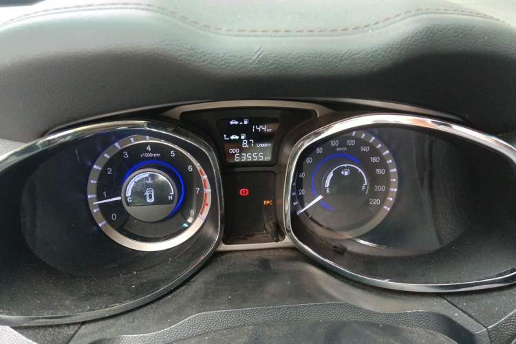 Used JAC Group Refine S5 2015 2.0L Manual Comfort Version Odometer Close Up
