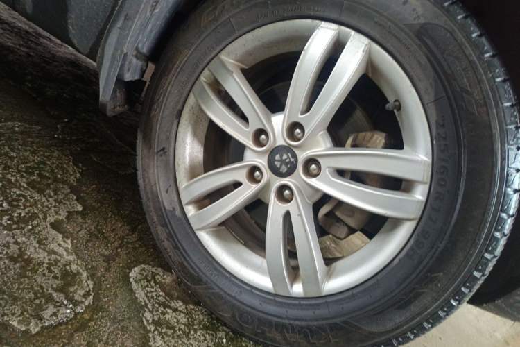 Used JAC Group Refine S5 2015 2.0L Manual Luxury Edition Right Front Wheel Hub