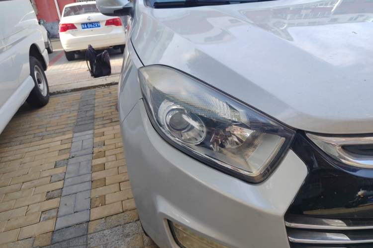Used JAC Group Refine S5 2015 1.5T Automatic Luxury Model Right Front Headlight
