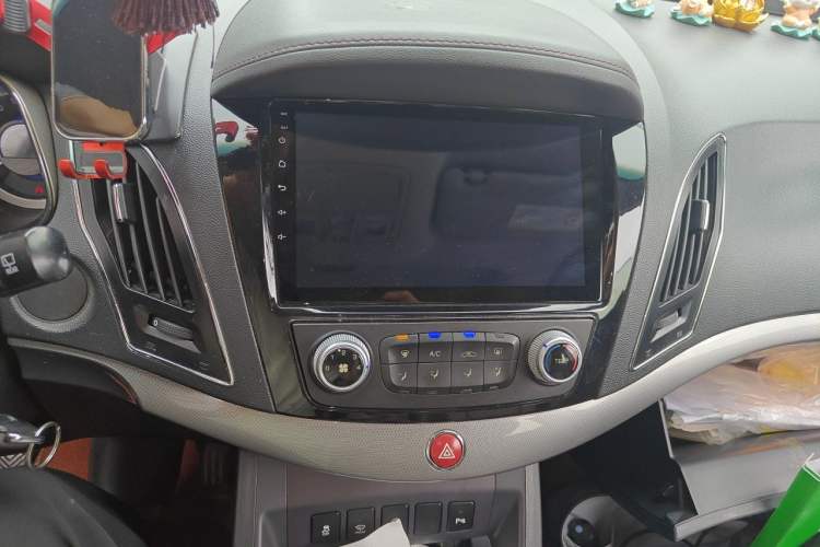 Used JAC Group Refine S5 2015 1.5T Manual Luxury Sport Edition Audio And AC Panel