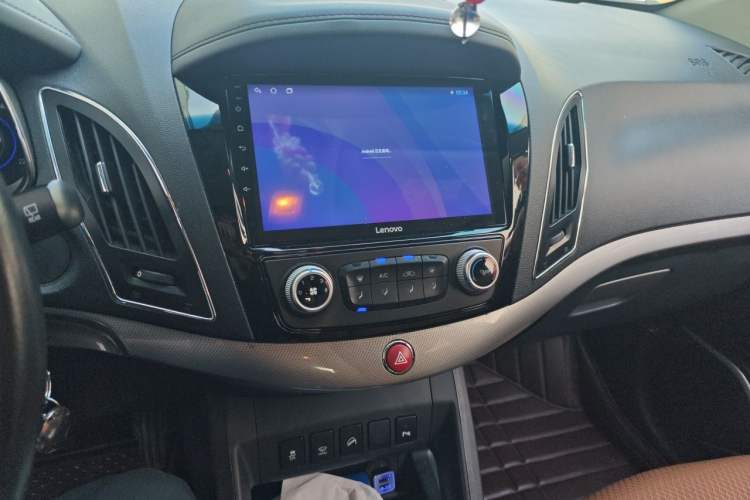 Used JAC Group Refine S5 2015 1.5T Manual Luxury Sport Edition Audio And AC Panel