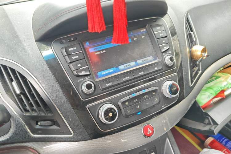 Used JAC Group Refine S5 2015 1.5T Manual Luxury Sport Edition Audio And AC Panel