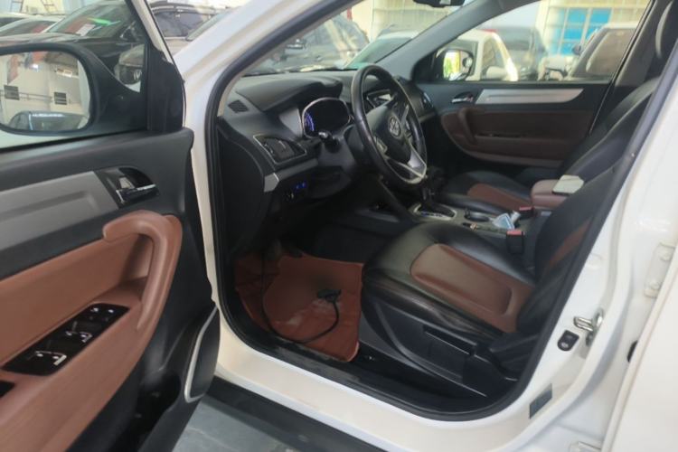 Used JAC Group Refine S5 2015 1.5T Automatic Luxury Model Driver Seat