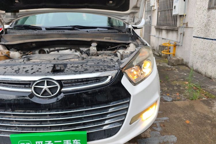 Used JAC Group Refine S5 2015 1.5T Manual Comfort Model Engine Bay Left