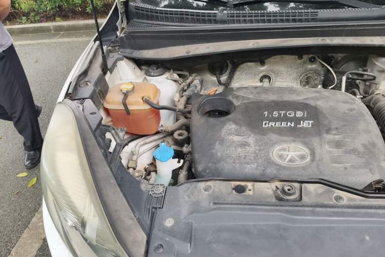 Used JAC Group Refine S5 2015 1.5T Automatic Comfort Edition Engine Bay Right