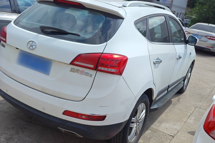 Used JAC Group Refine S5 2015 2.0L Manual Luxury Edition Exterior 3