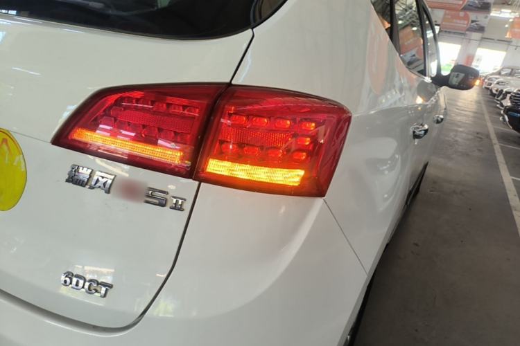 Used JAC Group Refine S5 2015 1.5T Automatic Luxury Model Exterior 3