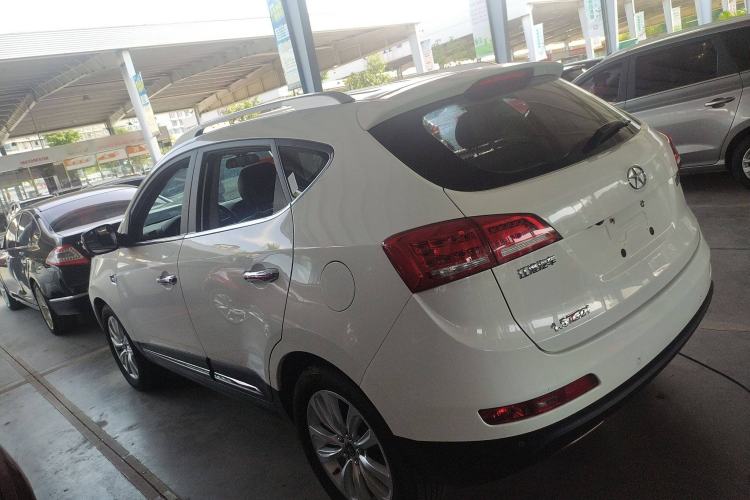 Used JAC Group Refine S5 2015 1.5T Manual Luxury Sport Edition Exterior 5