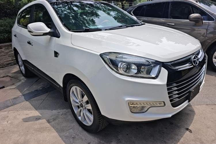 Used JAC Group Refine S5 2015 1.5T Automatic Luxury Model Front Right 45 Deg