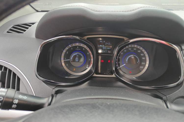 Used JAC Group Refine S5 2015 1.5T Manual Luxury Sport Edition Instrument Cluster