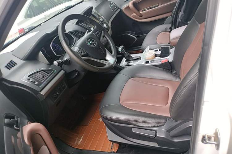 Used JAC Group Refine S5 2015 1.5T Automatic Elite Model Left Front Seat