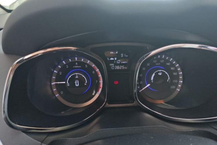 Used JAC Group Refine S5 2015 1.5T Manual Luxury Sport Edition Odometer Close Up