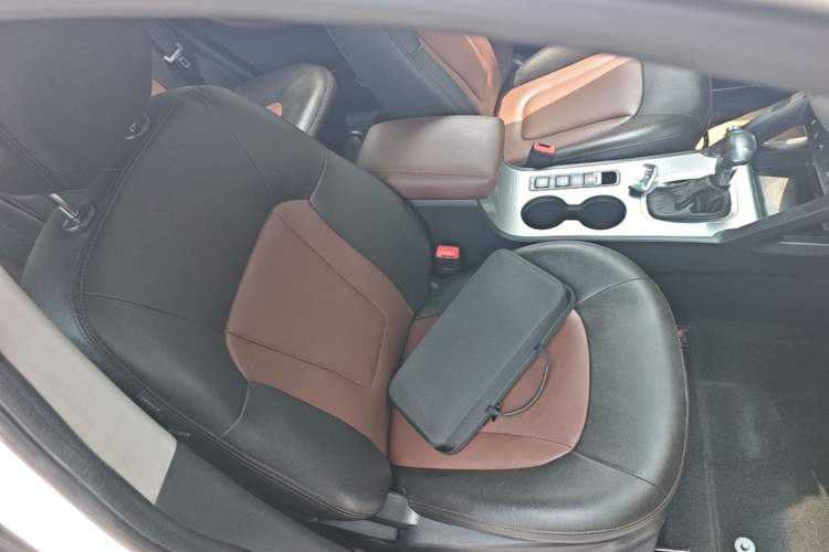 Used JAC Group Refine S5 2015 1.5T Automatic Luxury Model Right Front Seat