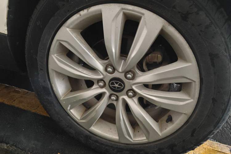 Used JAC Group Refine S5 2015 1.5T Automatic Elite Model Right Front Wheel Hub