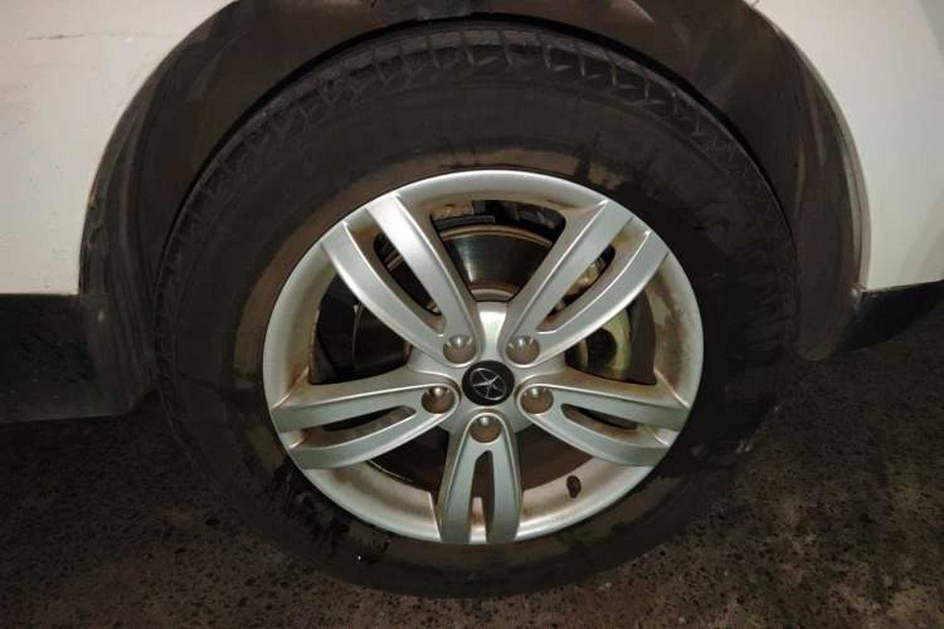 Used JAC Group Refine S5 2015 2.0L Manual Luxury Edition Right Front Wheel Hub