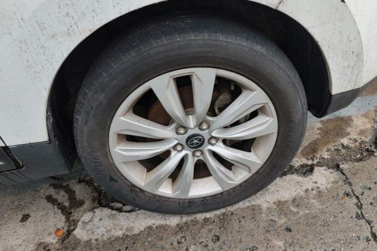 Used JAC Group Refine S5 2015 1.5T Manual Comfort Model Right Front Wheel Hub