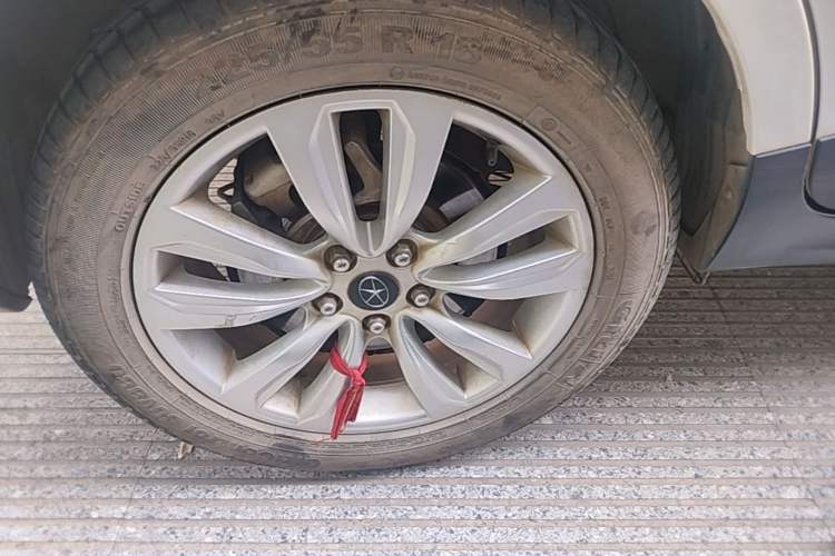 Used JAC Group Refine S5 2015 1.5T Automatic Elite Model Right Rear Wheel Hub