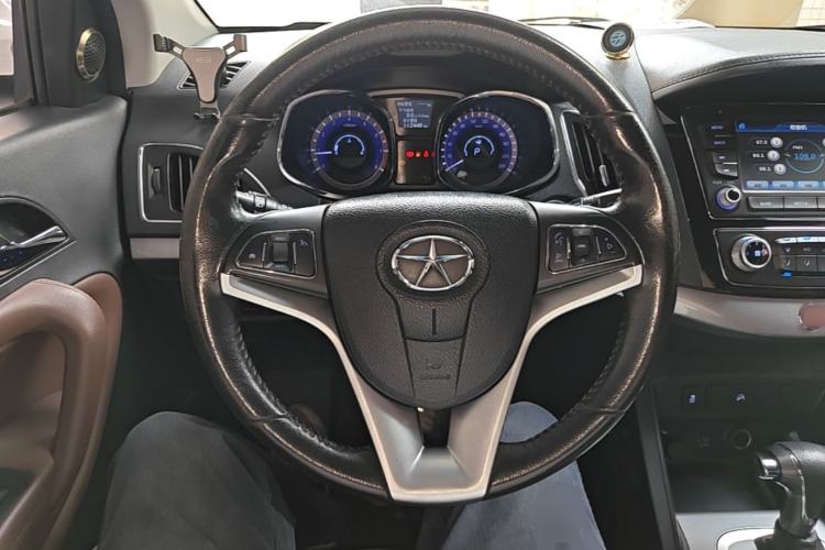 Used JAC Group Refine S5 2015 1.5T Automatic Elite Model Steering Wheel