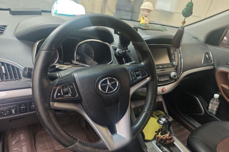 Used JAC Group Refine S5 2015 1.5T Automatic Elite Model Steering Wheel