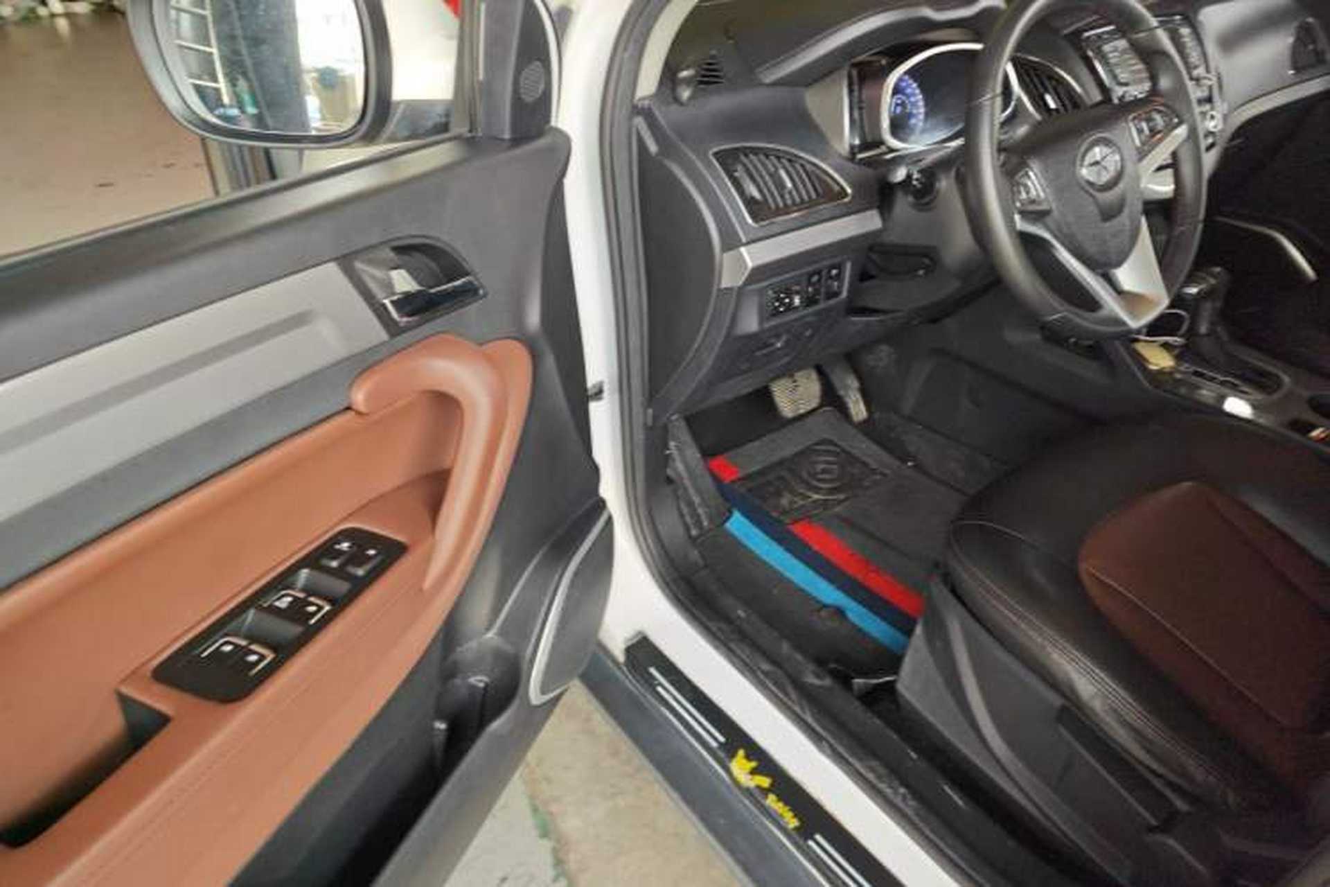 Used JAC Group Refine S5 2017 1.5T Automatic E-commerce Edition Driver Seat