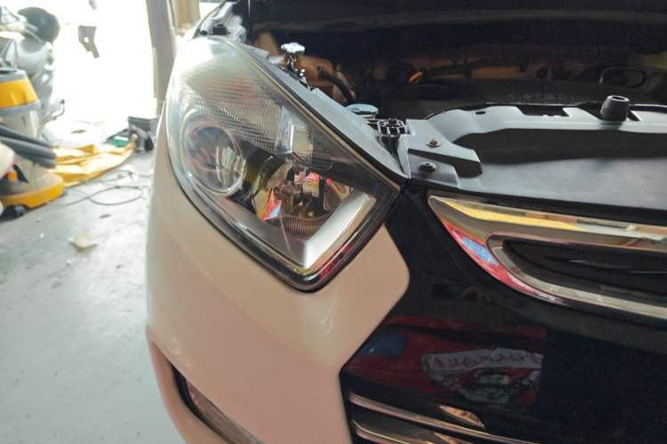 Used JAC Group Refine S5 2017 1.5T Automatic E-commerce Edition Right Front Headlight