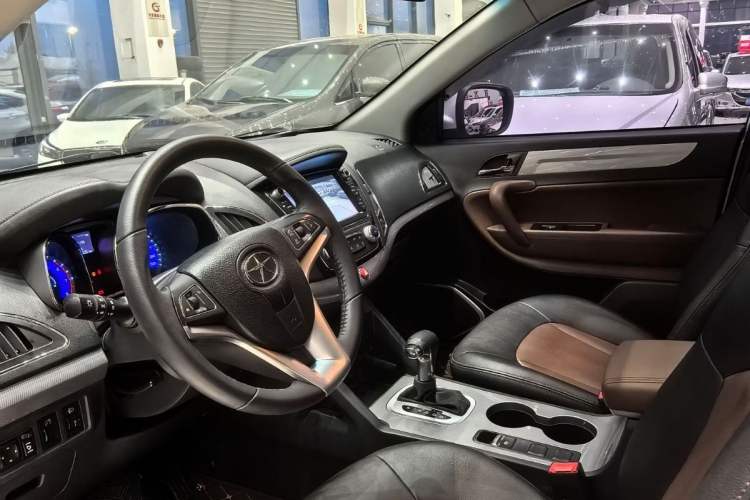 Used JAC Group Refine S5 2017 1.5T Automatic E-commerce Edition Right Front Seat