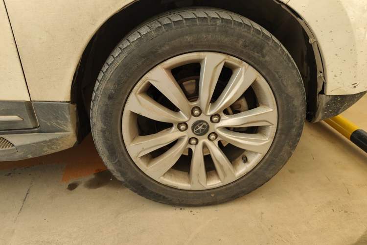 Used JAC Group Refine S5 2017 1.5T Automatic E-commerce Edition Right Front Wheel Hub