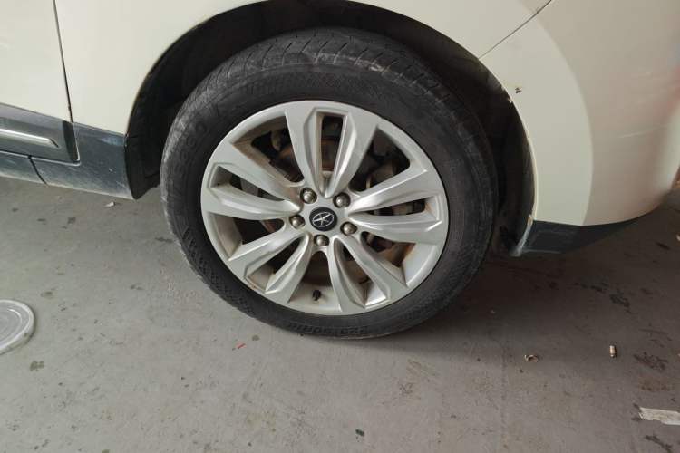 Used JAC Group Refine S5 2017 1.5T Automatic E-commerce Edition Right Front Wheel Hub