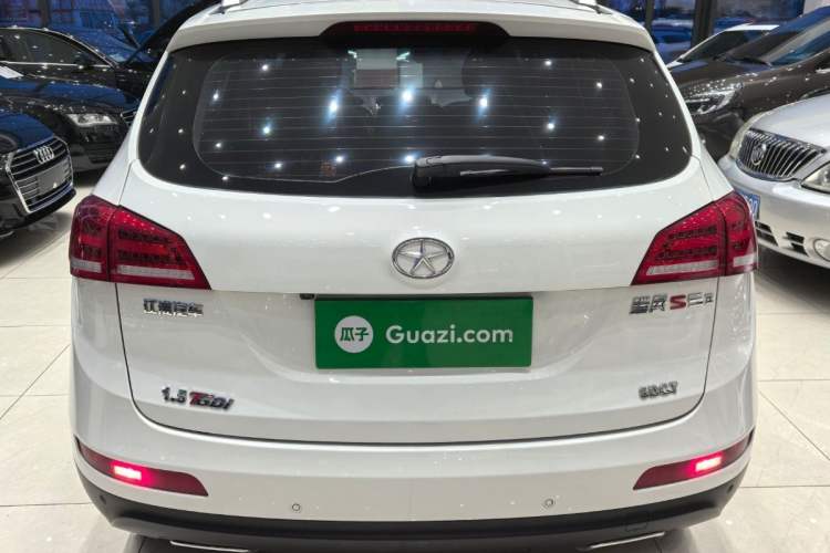 Used JAC Group Refine S5 2017 1.5T Automatic E-commerce Edition Roof