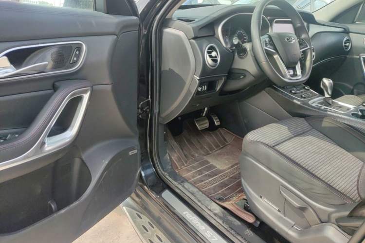 Used JAC Group Refine S7 2017 1.5T Automatic Comfort Model Driver Seat