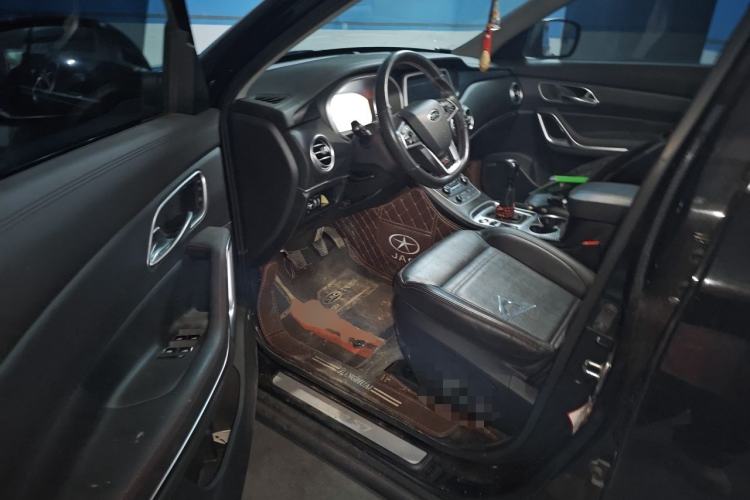 Used JAC Group Refine S7 2017 2.0T Manual Luxury Version Driver Seat