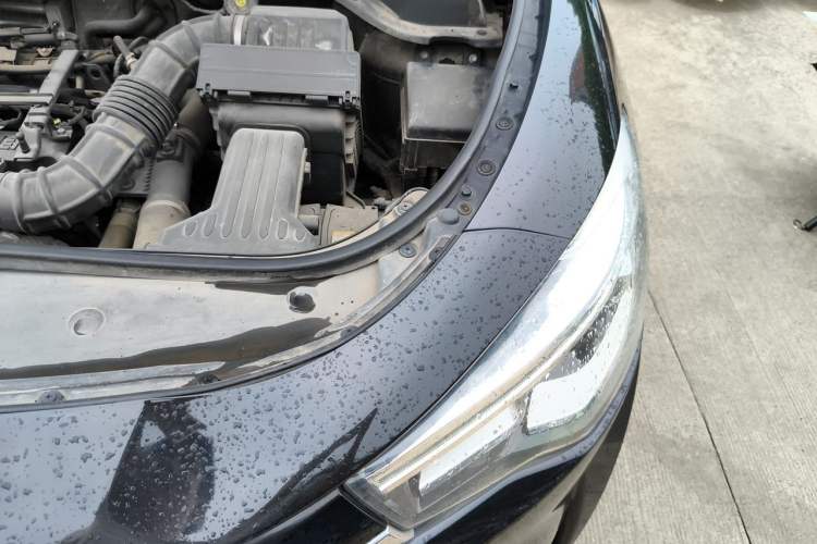 Used JAC Group Refine S7 2017 2.0T Automatic Luxury Model Engine Bay Left
