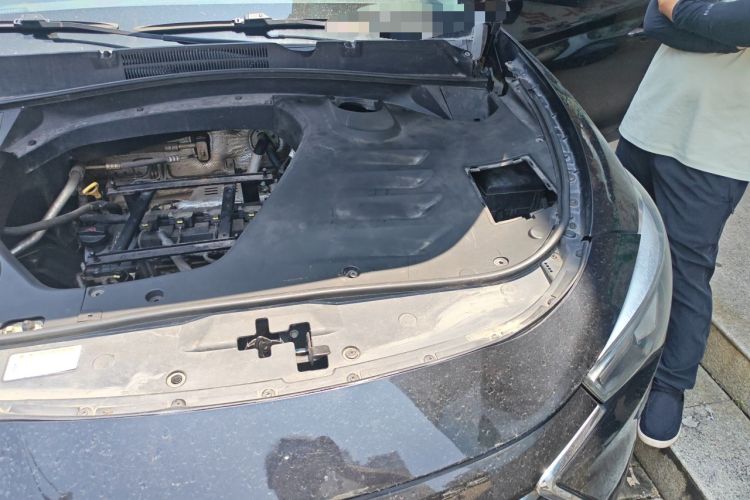 Used JAC Group Refine S7 2017 1.5T Automatic Luxury Model Engine Bay Left