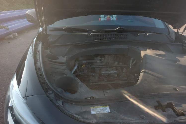 Used JAC Group Refine S7 2017 1.5T Automatic Luxury Model Engine Bay Right