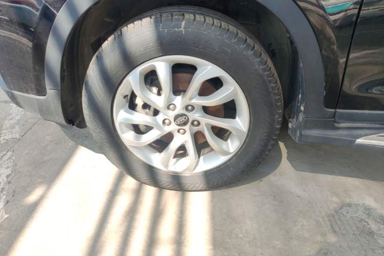 Used JAC Group Refine S7 2017 1.5T Automatic Comfort Model Exterior 4