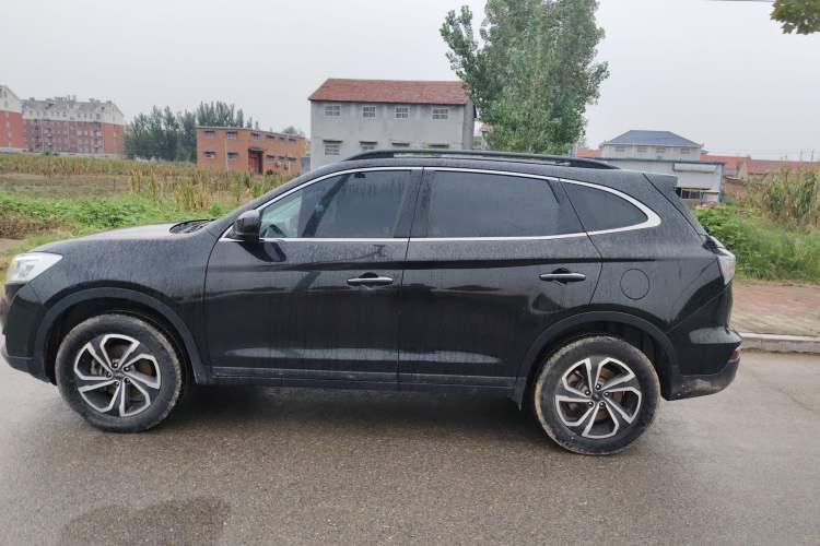 Used JAC Group Refine S7 2017 1.5T Manual Luxury Model Exterior 5
