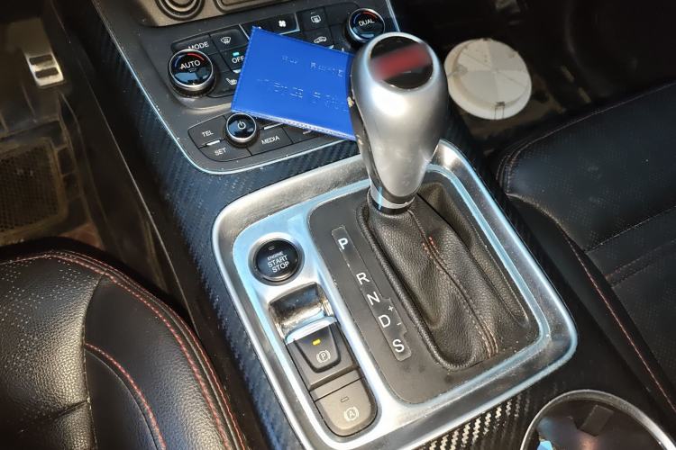 Used JAC Group Refine S7 2017 1.5T Automatic Luxury Smart Model Gear Lever