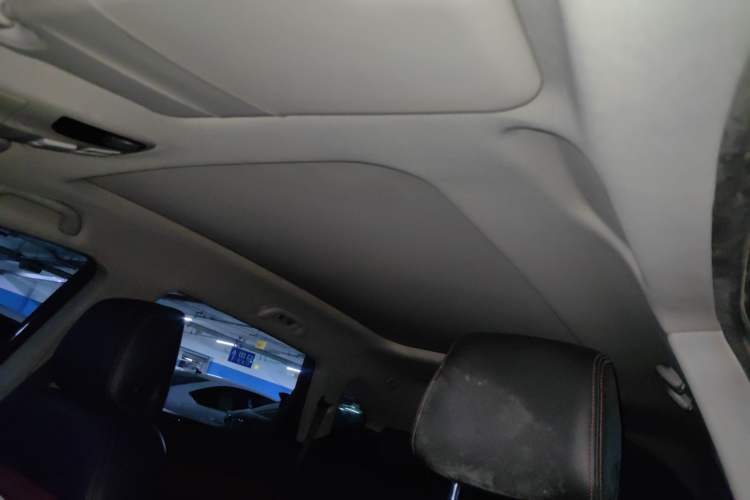 Used JAC Group Refine S7 2017 1.5T Manual Luxury Smart Model Headliner