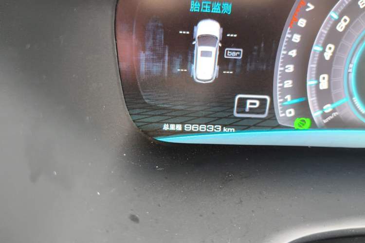 Used JAC Group Refine S7 2017 2.0T Automatic Luxury Model Odometer Close Up