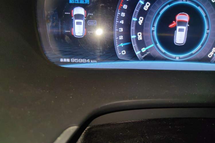 Used JAC Group Refine S7 2017 1.5T Manual Luxury Smart Model Odometer Close Up