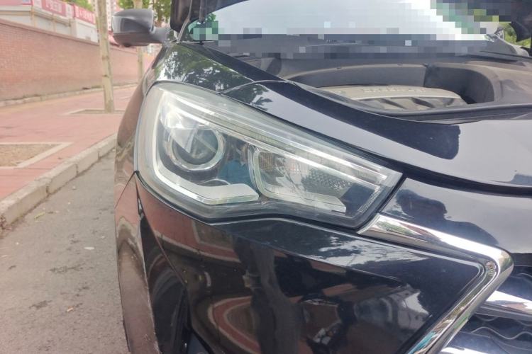 Used JAC Group Refine S7 2017 1.5T Automatic Luxury Smart Model Right Front Headlight