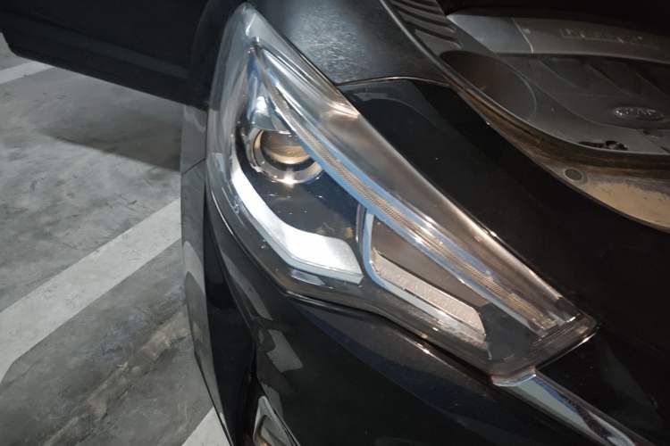 Used JAC Group Refine S7 2017 2.0T Manual Luxury Version Right Front Headlight