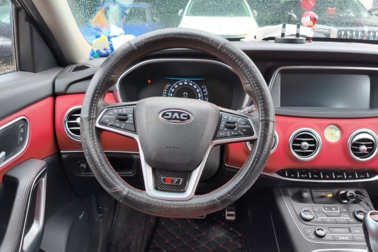 Used JAC Group Refine S7 2017 2.0T Automatic Luxury Model Steering Wheel