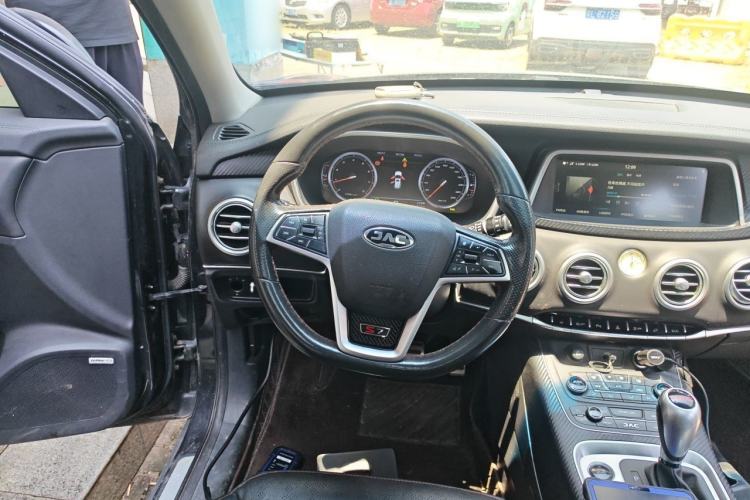 Used JAC Group Refine S7 2017 1.5T Automatic Luxury Model Steering Wheel