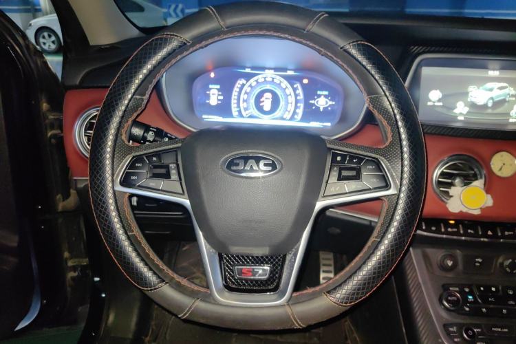 Used JAC Group Refine S7 2017 1.5T Manual Luxury Smart Model Steering Wheel