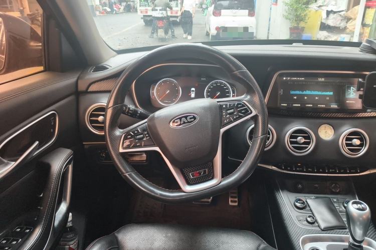 Used JAC Group Refine S7 2017 1.5T Automatic Luxury Model Steering Wheel