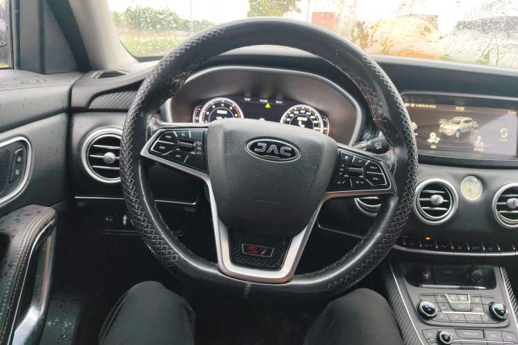 Used JAC Group Refine S7 2017 1.5T Manual Luxury Model Steering Wheel